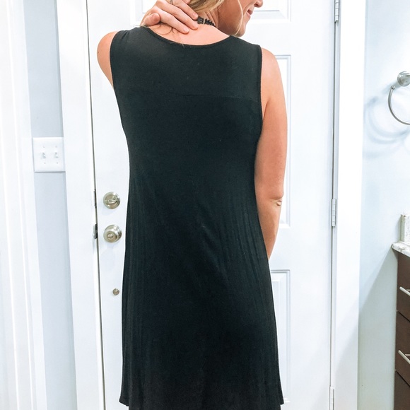 Wife Life Dress - Picture 5 of 5